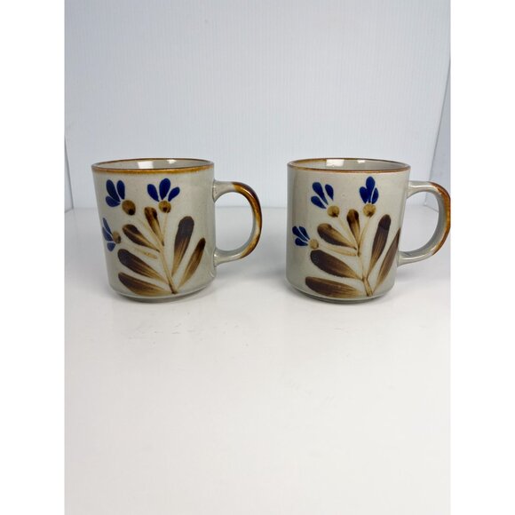 Vintage 10 oz mug set with floral motif - painted wild flowers - Picture 3 of 9